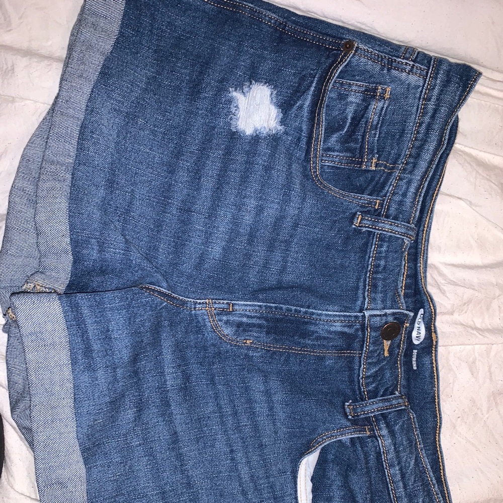 OLD NAVY boyfriend jean shorts !!